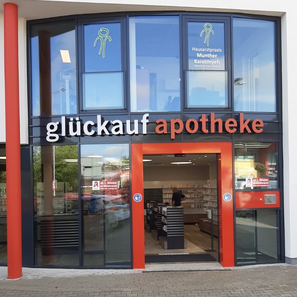 Außenansicht der glückauf apotheke, Im Wiesengrund 8 in Iserlohn